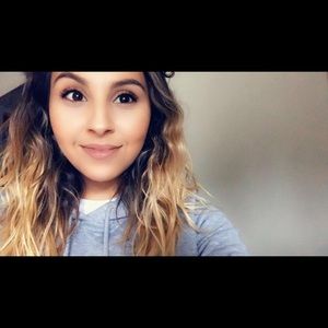 Meet your Posher, Natalie